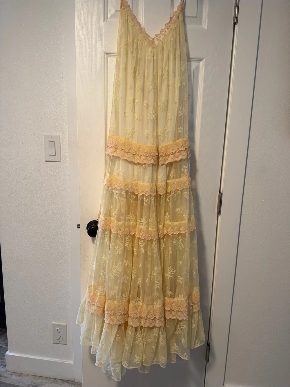 Tularosa Cream Lace-Trim Slip Dress - Picture 7 of 7